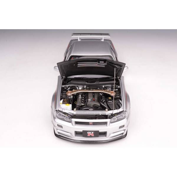 オートアート 1/18 スカイラインGTR カーボンボンネット(シルバー) Amazon.co.jp: オートアート 1/18 スカイラインGT-R Z tune