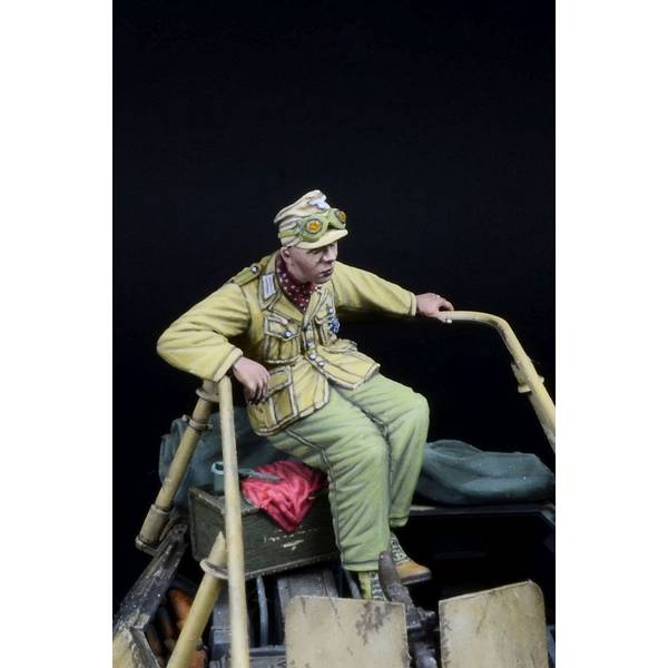 プラッツ 1/35 第二次世界大戦 ドイツ軍 砂漠の狐 ロンメル将軍&amp;将校 北アフリカ 1942 プラモデル DR6723 w17b8b5 1/35 WW.II ドイツ軍 砂漠の狐 ロンメル将軍＆将校 北アフリカ