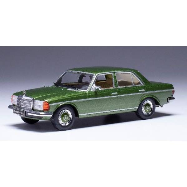 イクソ 1/43 メルセデス・ベンツ 240D W123 1976 メタリックグリーン 完成品ミニカー CLC587N