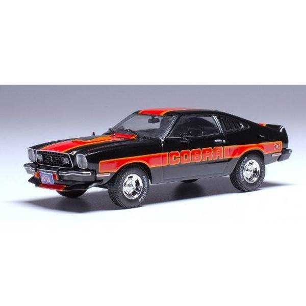 イクソ 1/43 フォード マスタング コブラII 1977 ブラック/レッド 完成品ミニカー CLC599N