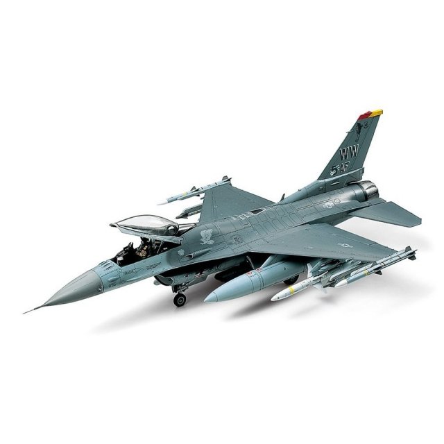 タミヤ 1/48 ロッキード マーチン F-16CJ［ブロック50］ファイティング ファルコン スケールモデル 61098