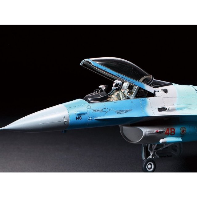 ★美品・F-16C アグレッサー仕様★戦闘機模型 約20cm♪ ha38055-1_6441808c-a703-4207-