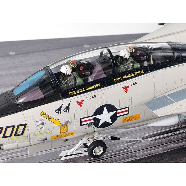 タミヤ1/48　F-14A 発艦セット グラマン F-14A トムキャット (後期型) 発艦セット (プラモデル