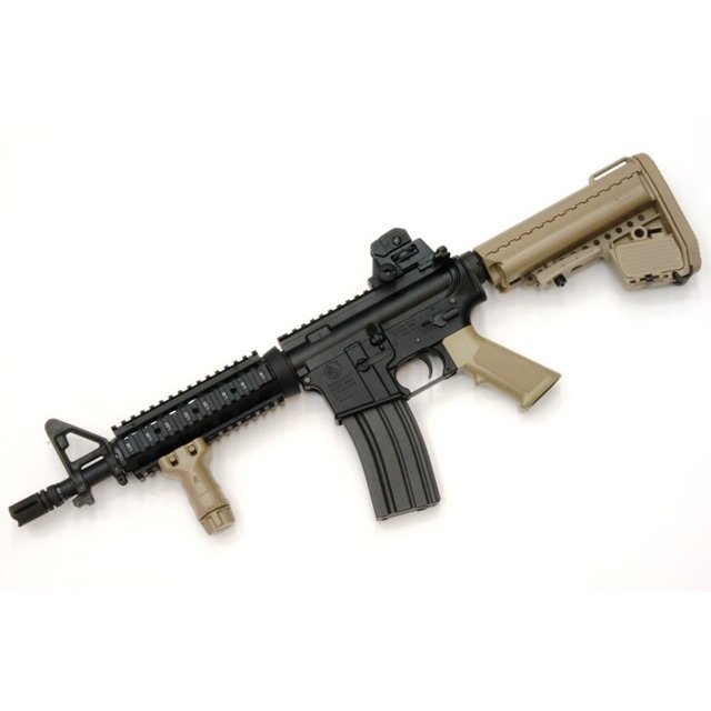 東京マルイ 電動ガン コルト M4 CQB-R フラットダークアース 次世代電動ガン トイガン 4952839176097【18歳以上】