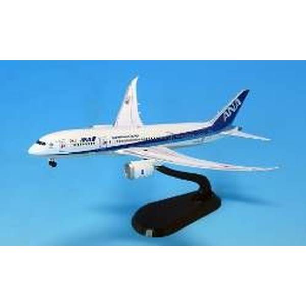 全日空商事 1/100 747-400D JA8961(ギアなし 木製台座プレート付) 完成