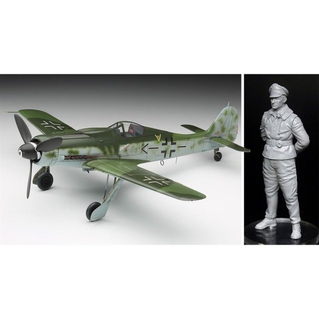 プラモデル フォッケウルフ Fw190D-9 バルクホルン 1/32 フォッケウルフ Fw190D-9 “バルクホルン” w/フィギュア | 株式