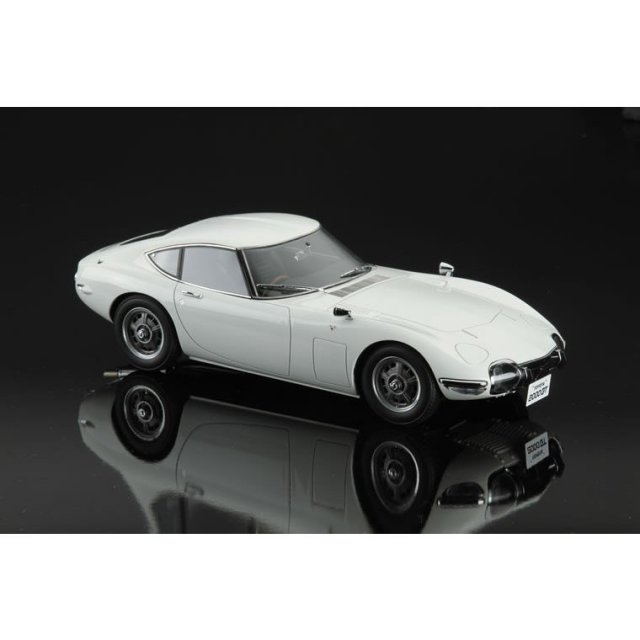 マーク 1/18 トヨタ 2000GT ペガサスホワイト 完成品ミニカー PM1804W