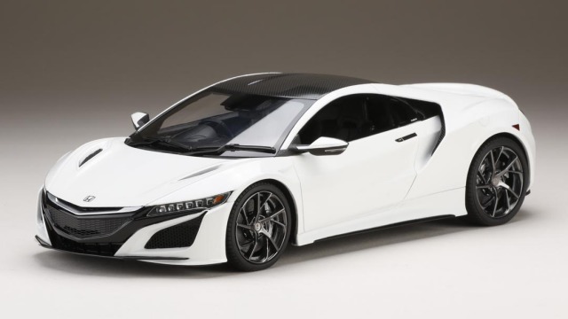 《送料無料》ホビージャパン  1/18 ホンダ NSX (NC1) 2017 130R ホワイト 完成品ミニカー HJ1802JW