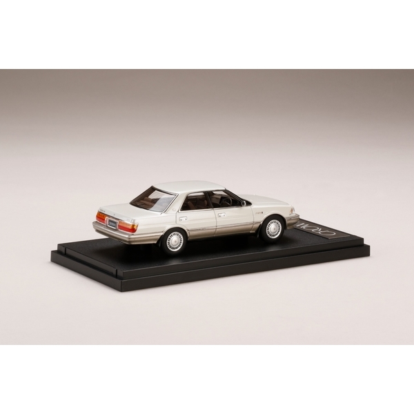 MARK43 1/43 トヨタ クラウン 4000 ロイヤルサルーン G V8