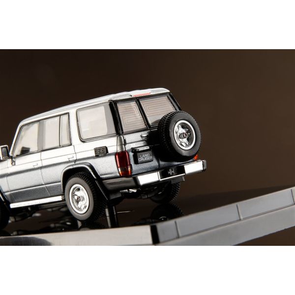 ホビージャパン 1/64 トヨタ ランドクルーザー 70 ZX 4ドア 1994