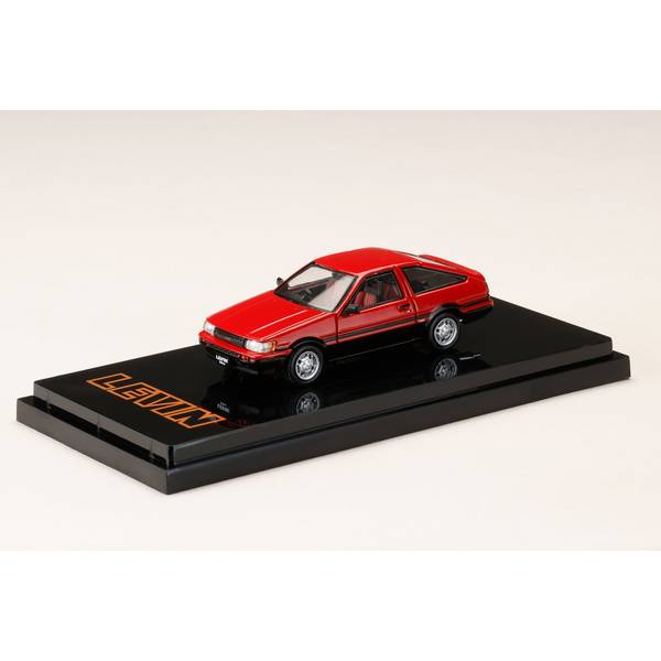 1/64 トヨタ カローラレビン AE86 3 DOOR GT APEX 1983 レッド / ブラック 完成品ミニカー HJ643037RK