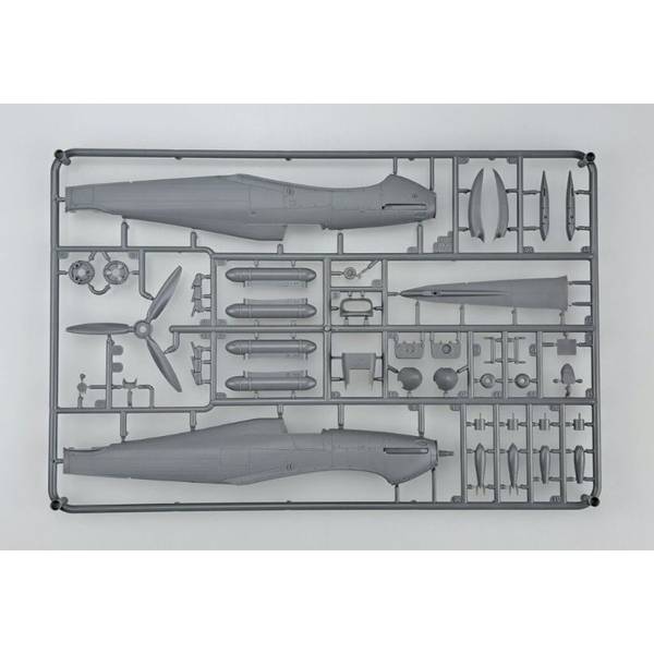 アルマホビー 1/48 ホーカー ハリケーン Mk.IIc アルマホビー 1/48 ホーカー ハリケーン Mk.IIc Trop スケール