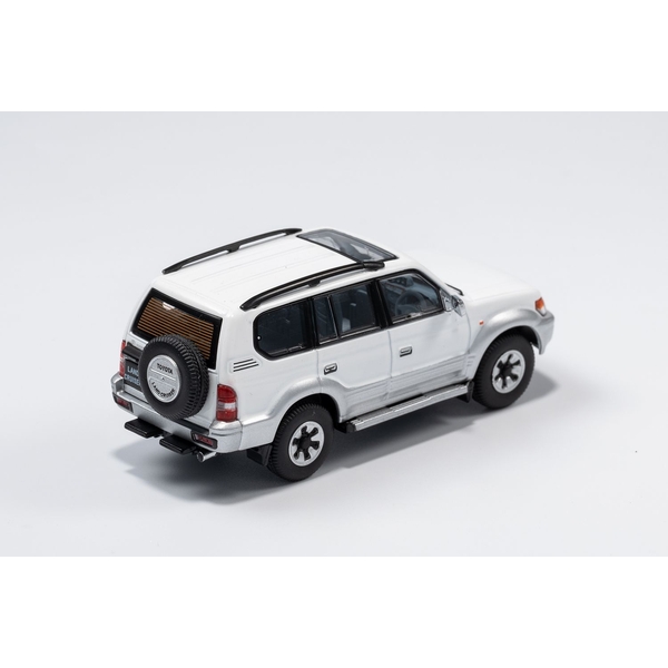 1/64 トヨタ ランドクルーザー プラド 90 右ハンドル仕様