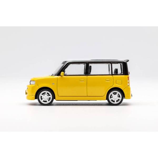 Amazon.co.jp: 1/24 トヨタ bB 非売品 ミニカー カラーサンプル