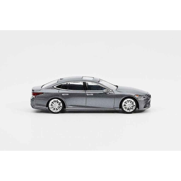 9月予約】1/64 レクサス LS500 グレー 完成品ミニカー GE-004-17