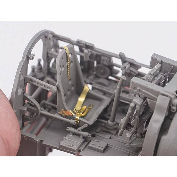 欲しいの ボーダーモデル 1/35 零式艦上戦闘機 w/フルインテリア スケール 航空機・ヘリコプター