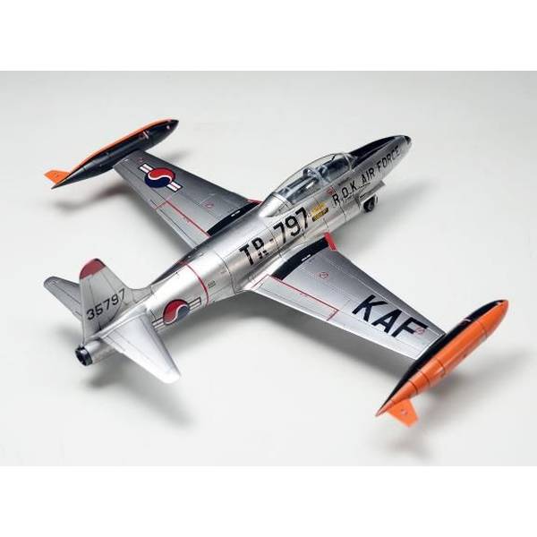 スターダストウインク ウルフパックデザイン 1/72 T-33A シューティングスター