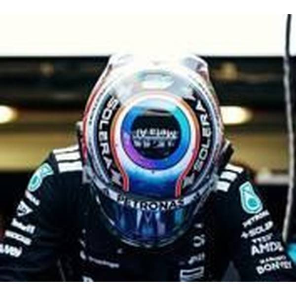 11月予約】スパーク 1/5 ドライバーズ・ヘルメット メルセデスAMG 2025