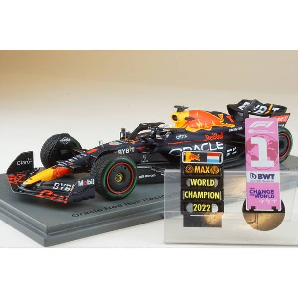 1/43 レッドブル RB18 No.1 2022 F1 日本GP ウィナー/ドライバーズチャンピオン M.フェルスタッペン S8551