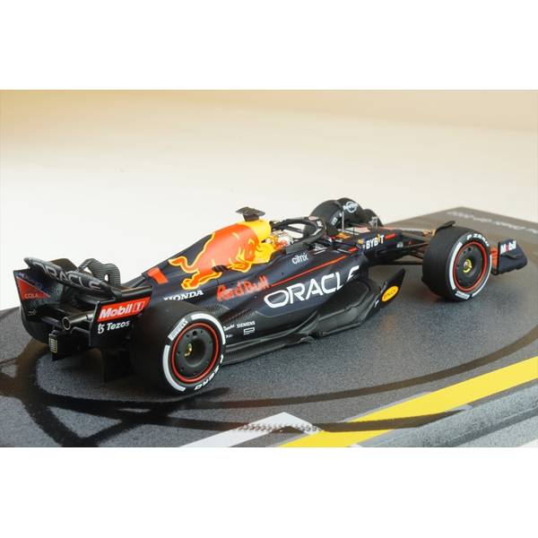 1/18 スパーク　オラクルレッドブルレーシング　Ｆ１ スパーク 1/18 オラクル レッドブルレーシング RB18 2022 F1