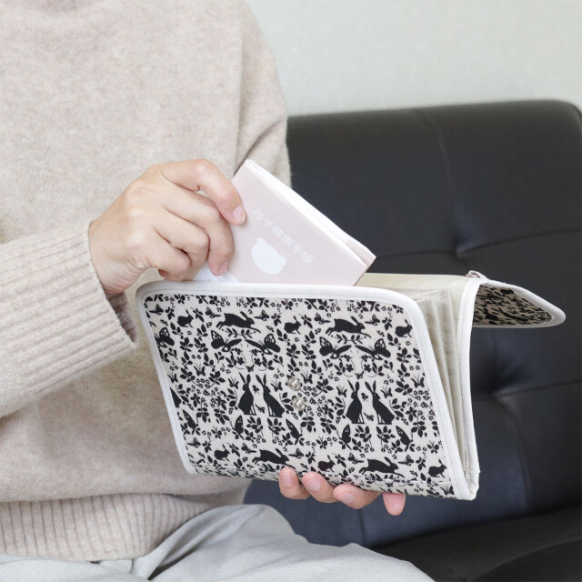 母子手帳ケース ジャバラ ラビットガーデン ブラック ジャバラポケット