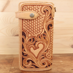 ハートの手作り長財布：レザーカービング