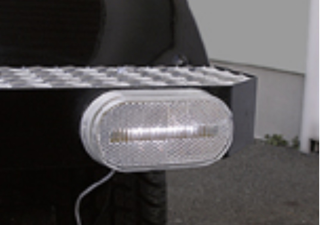 SUNTREX/SOREX リフレクタ付きLED車幅灯
