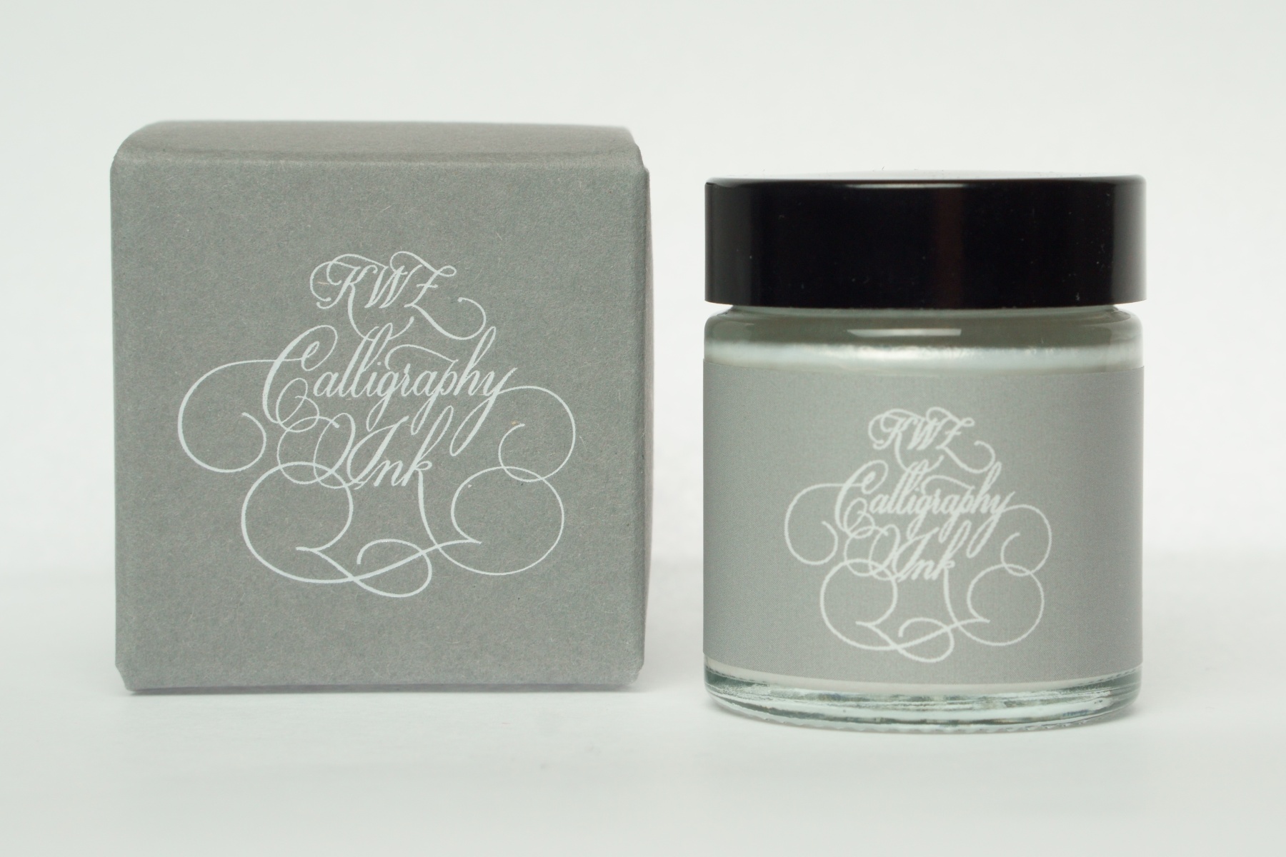 パールホワイト