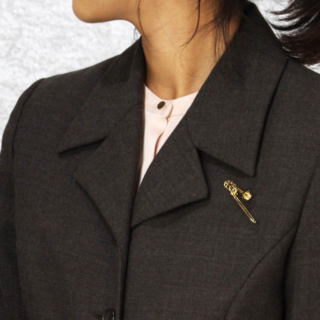 ❰限定sale❱   ブローチ 324 SV925 SV925 シルバー ブローチ 《トロンボーン》 k24メッキ仕上 音楽