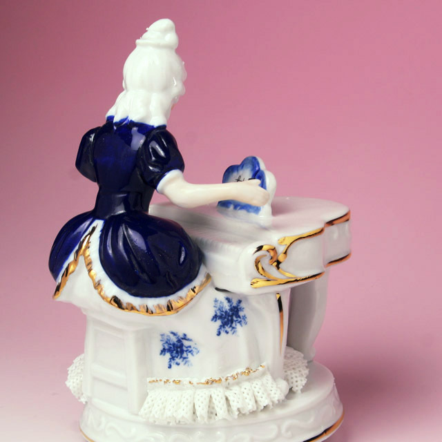 レース人形 ピアノ 鍵盤 piano pf 楽器のオルゴール 音楽雑貨 音楽ギフト 音楽グッズ