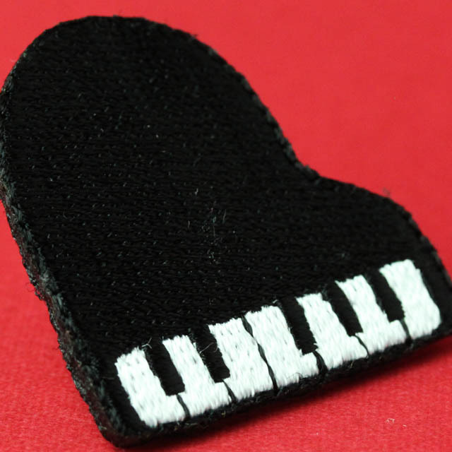 ワッペン 刺繍ステッカー グランドピアノ 音楽グッズ 音楽雑貨