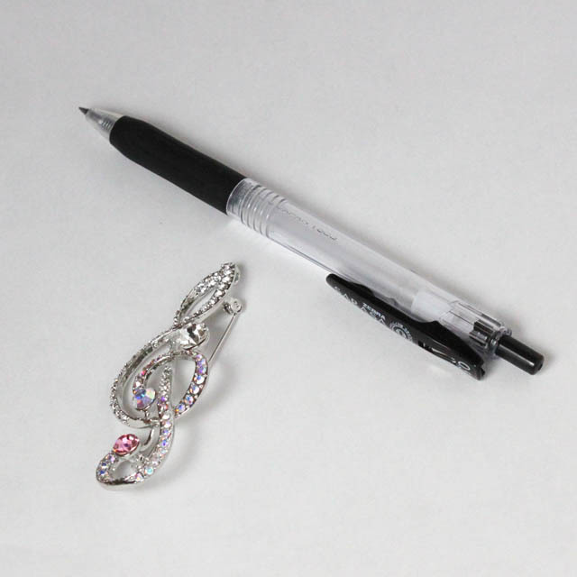 キラキラブローチ ト音記号 音楽雑貨 音楽アクセサリー