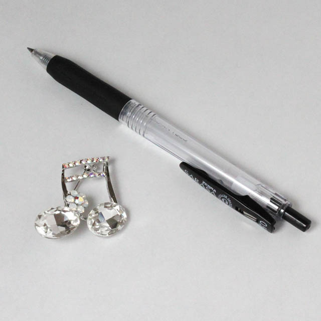 キラキラブローチ ２連１６分音符 音楽雑貨 音楽アクセサリー