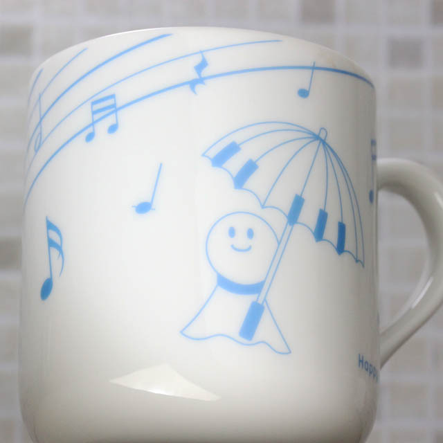 ト音記号と鍵盤てるてる某坊主 音楽雑貨 マグカップ ピアノ