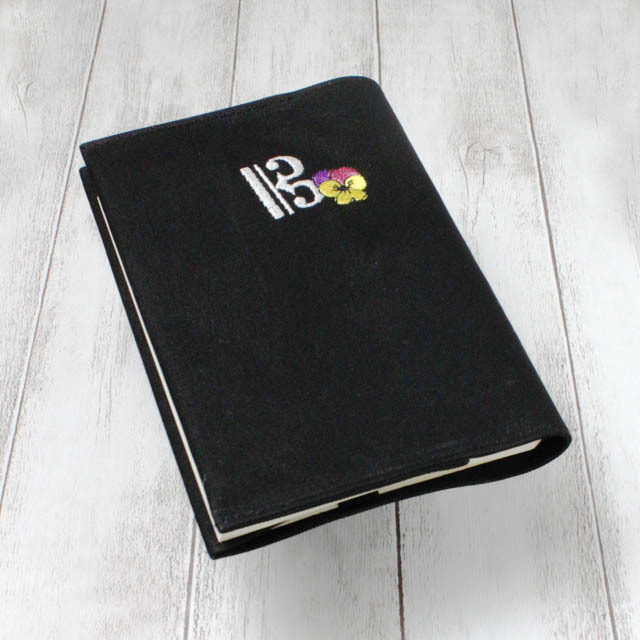 音部刺繍 ブックカバー ハ音記号 音楽雑貨