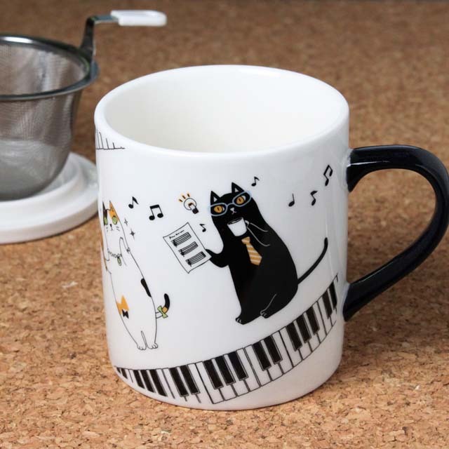 猫カルテットとピアノ鍵盤 マグカップ（蓋＆茶こし付） 132192 音楽
