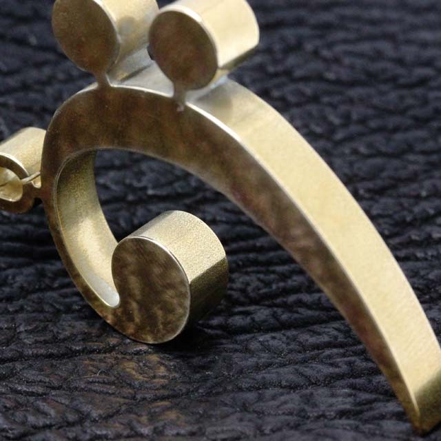 Solid BRASS キーホルダー ソリッドブラス ヘ音記号 音楽グッズ 音楽ギフト 音楽雑貨