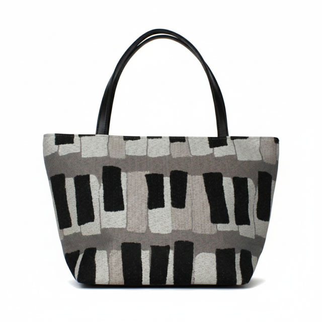 尾州織 ピアノ 鍵盤 トラペーズバッグ グレージュ 音楽ギフト 音楽グッズ 音楽雑貨