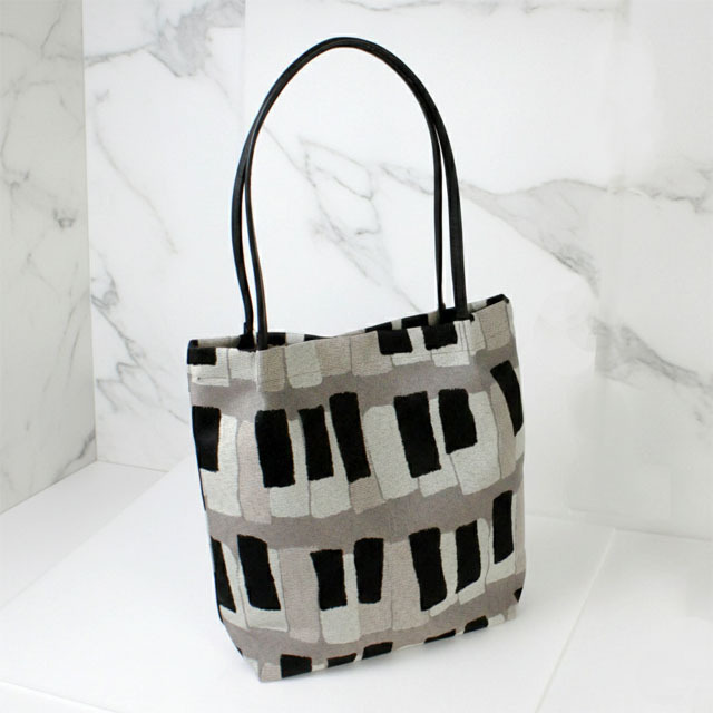 尾州織 ピアノ 鍵盤 トート グレージュ 音楽ギフト 音楽グッズ 音楽雑貨