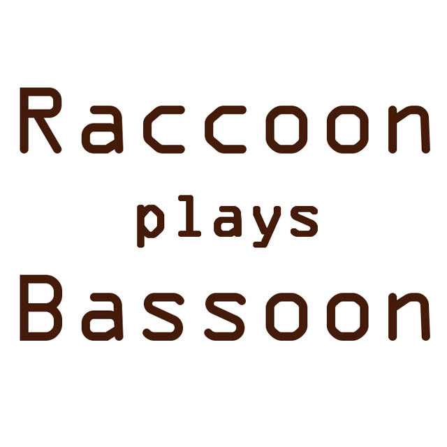 ファゴットを吹くアライグマ Raccoon plays Bassoon LINEスタンプ 音楽グッズ
