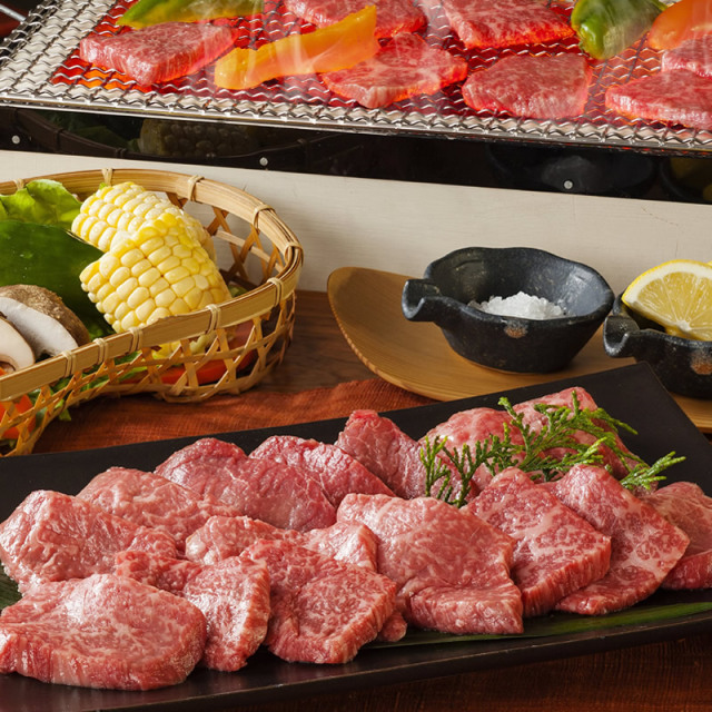 お中元 肉 内祝い お返し お肉 誕生日 お祝い 結婚祝い 黒毛和牛焼肉用牛モモ400g 送料無料 熨斗対応可 夏ギフト