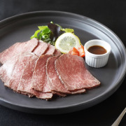 お中元 肉 内祝い お返し お肉 誕生日 お祝い 結婚祝い ブラッセリートモ 黒毛和牛ローストビーフ290g 送料無料 熨斗対応可 夏ギフト