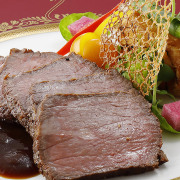 お中元 肉 内祝い お返し お肉 誕生日 お祝い 結婚祝い ホテルオークラ 神戸牛ローストビーフ 送料無料 熨斗対応可 夏ギフト