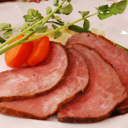 お中元 肉 内祝い お返し お肉 誕生日 お祝い 結婚祝い 伊藤グリル 黒毛和牛ローストビーフ 送料無料 熨斗対応可 夏ギフト