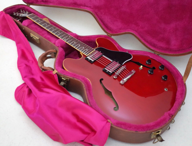 ギター Gibson ES-335 Gibson The Timeless Tradition