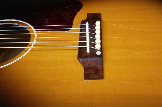 1998年 Gibson J-45【製後22歳】
