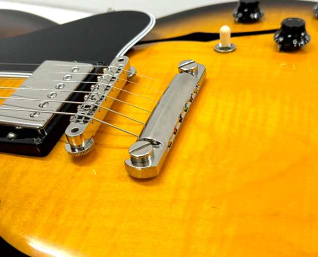 2000年 Gibson ES-335 Figured