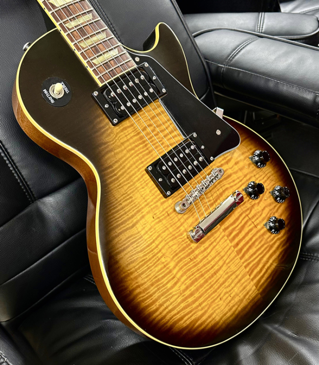 1995年 Gibson LesPaul Classic Premium Plus【製後30歳】 プレミアム