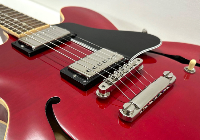 1995年 Gibson ES-335 Dot Cherry プレミアム ユーズドギター