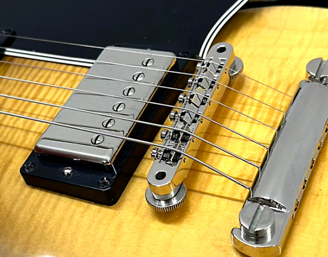 2006年 Gibson ES-335 Vintage Sunburst